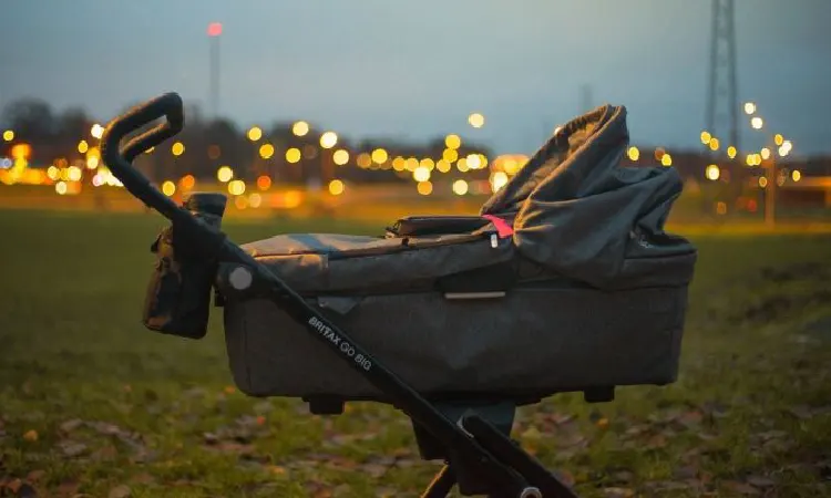 Tempat cuci stroller, Sumber: dewiku.com