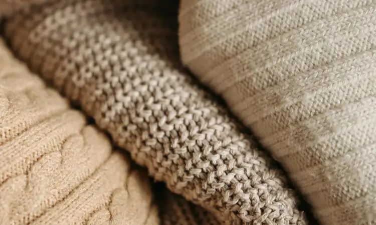 Sweater rajut, Sumber: pexels.com
