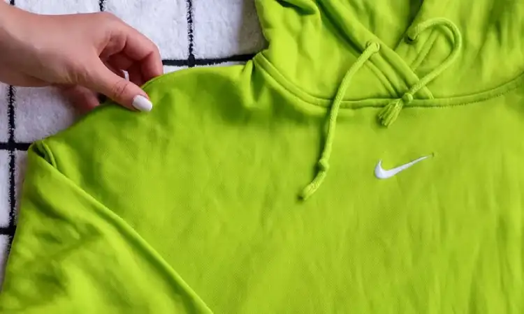 Cara mencuci hoodie yang benar, Sumber: nike.com