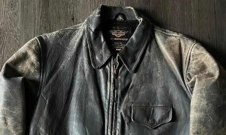 Warna jaket kulit memudar, Sumber: instagram.com