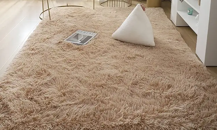 Karpet berbulu tebal, Sumber: amazon.com
