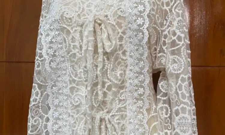 Kebaya renda, Sumber: shopee.co.id