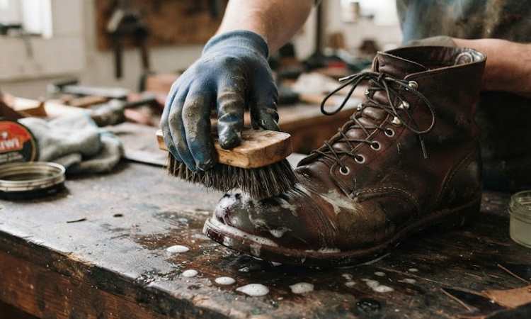 Laundry sepatu, Sumber: AI