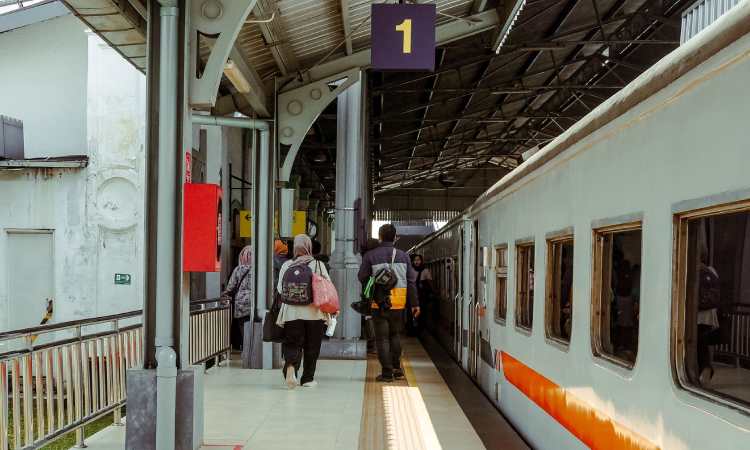 Penumpang kereta api, Sumber: pexels.com