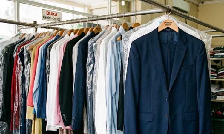 Tips memilih jasa laundry jas, Sumber: AI